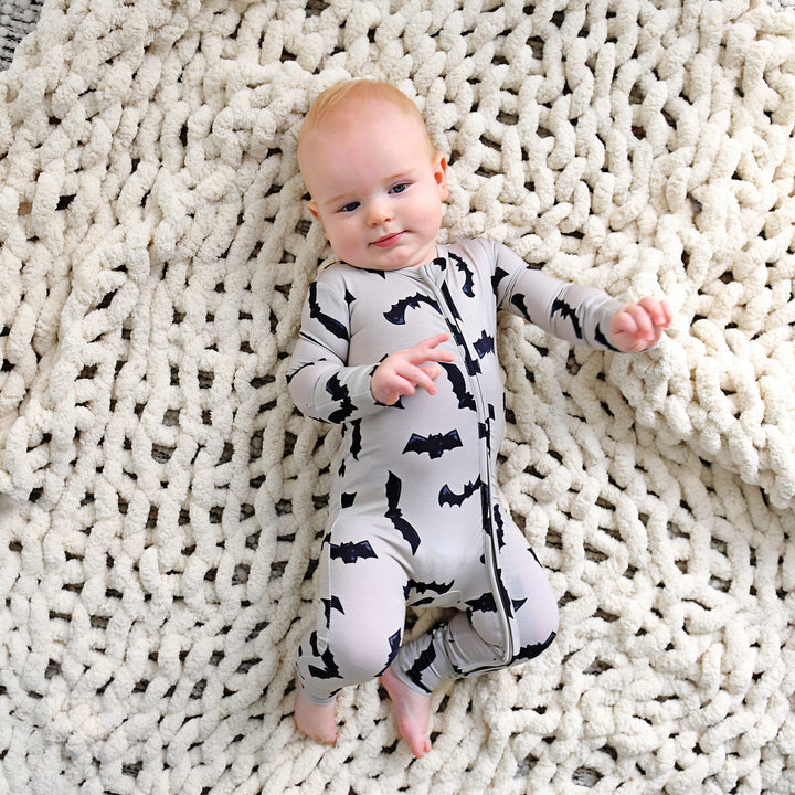 Vlad Gray Bats ZIP - Gigi and Max