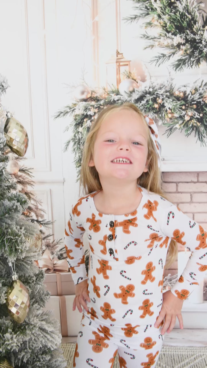 Fritz Gingerbread TWO PIECE - Gigi and Max