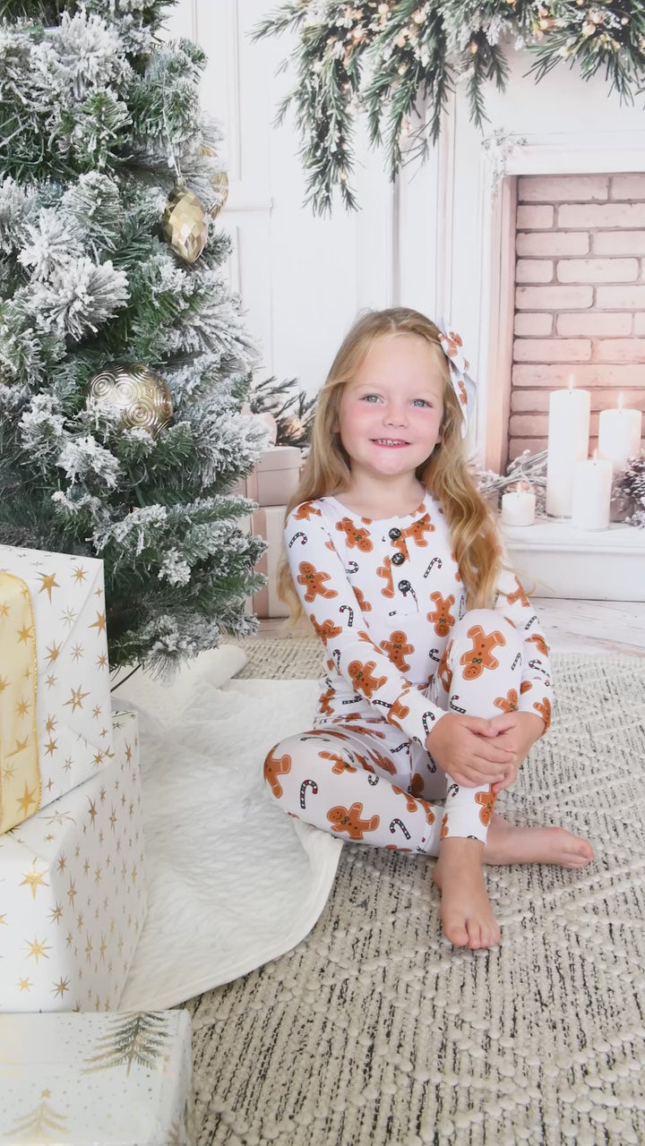 Fritz Gingerbread TWO PIECE - Gigi and Max