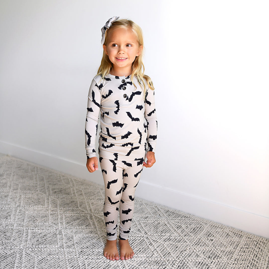 Vlad Gray Bats CLIP BOW - Gigi and Max