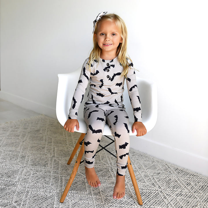 Vlad Gray Bats CLIP BOW - Gigi and Max