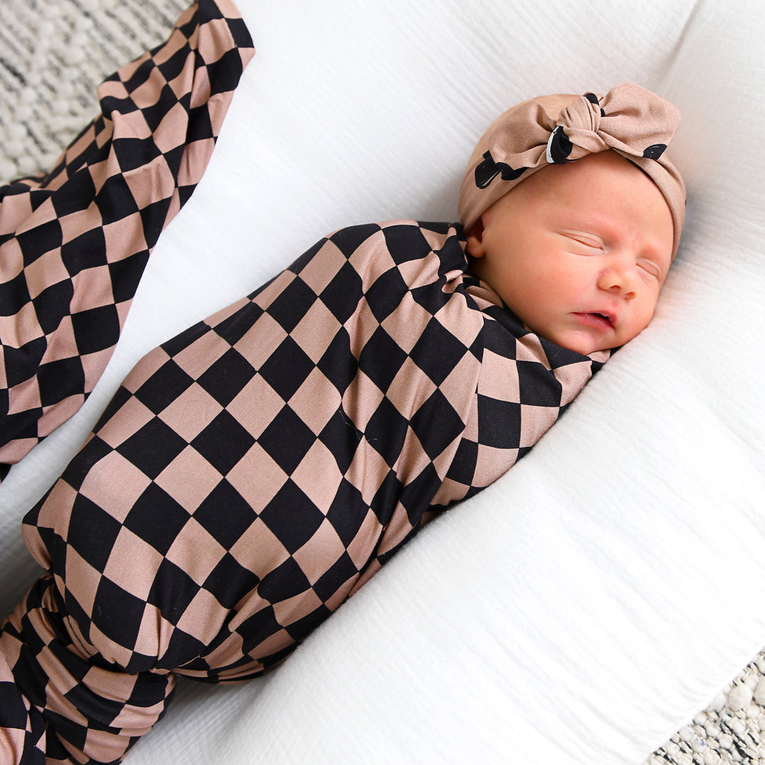 Bentley SWADDLE - Gigi and Max
