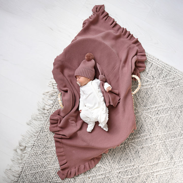 Mauve KNIT RUFFLE BLANKET - Gigi and Max