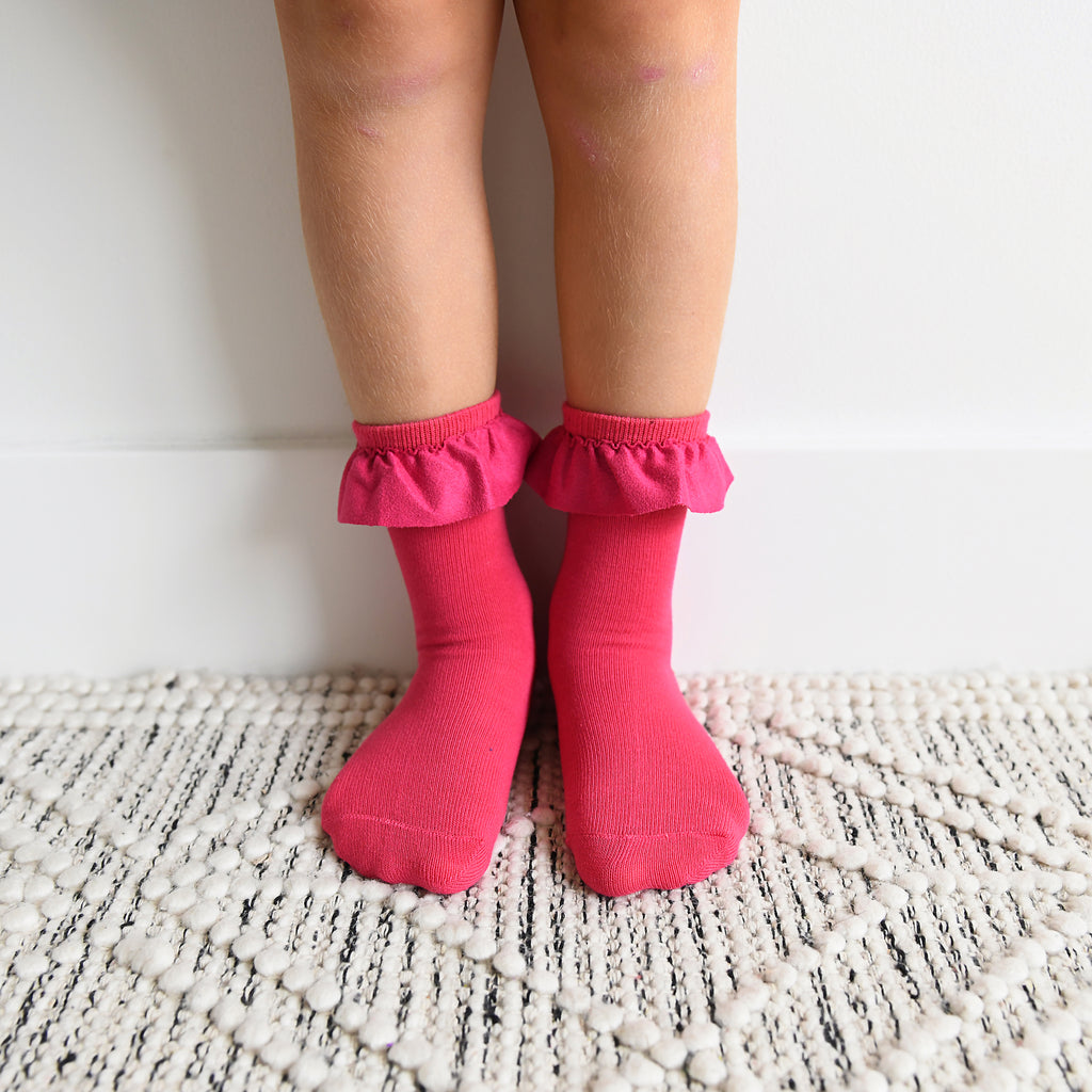 Magenta RUFFLE SOCKS – Gigi and Max