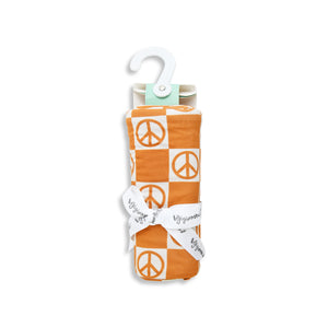Adler SWADDLE - Gigi and Max