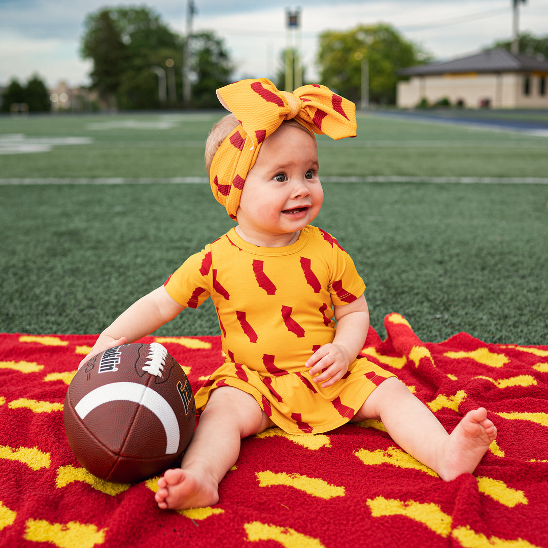 California Gold & Cardinal PLUSH BLANKET - Gigi and Max