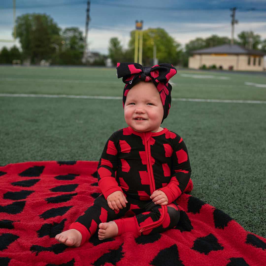 Georgia Black & Red ZIP - Gigi and Max