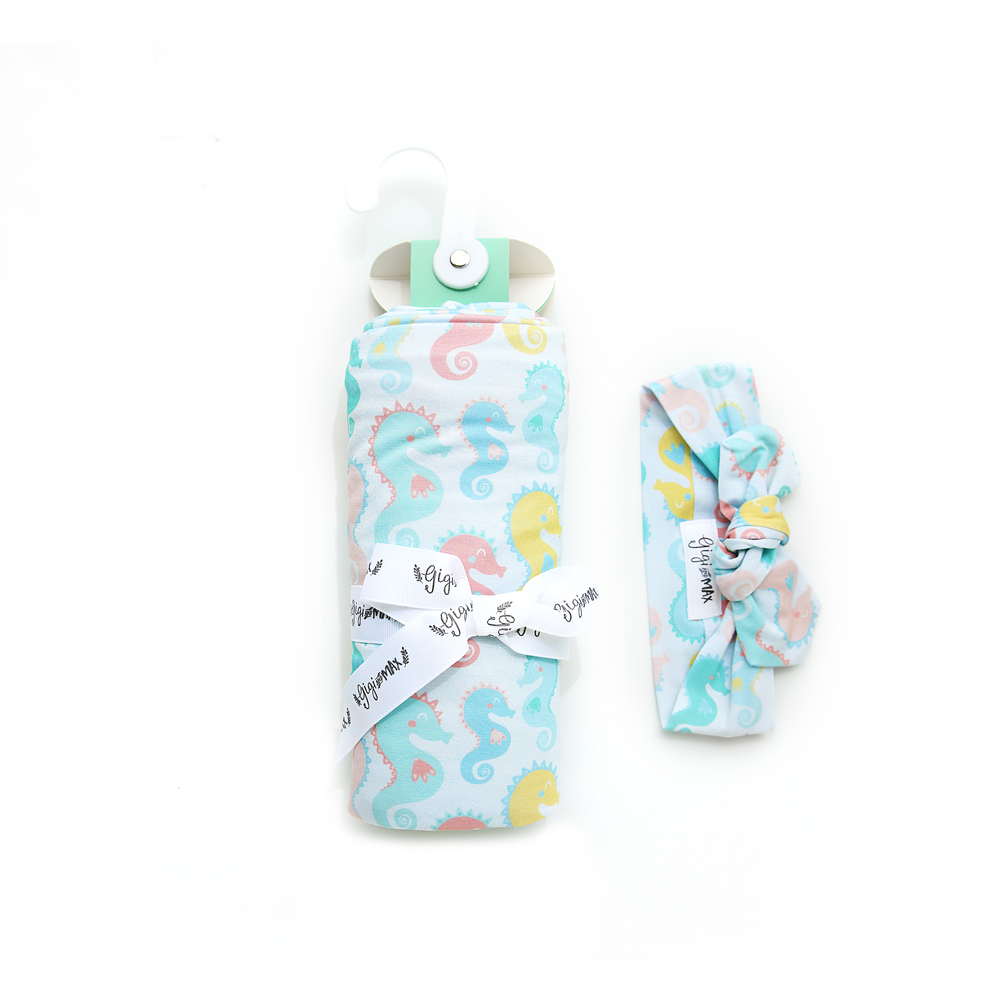 Alexis SWADDLE - Gigi and Max