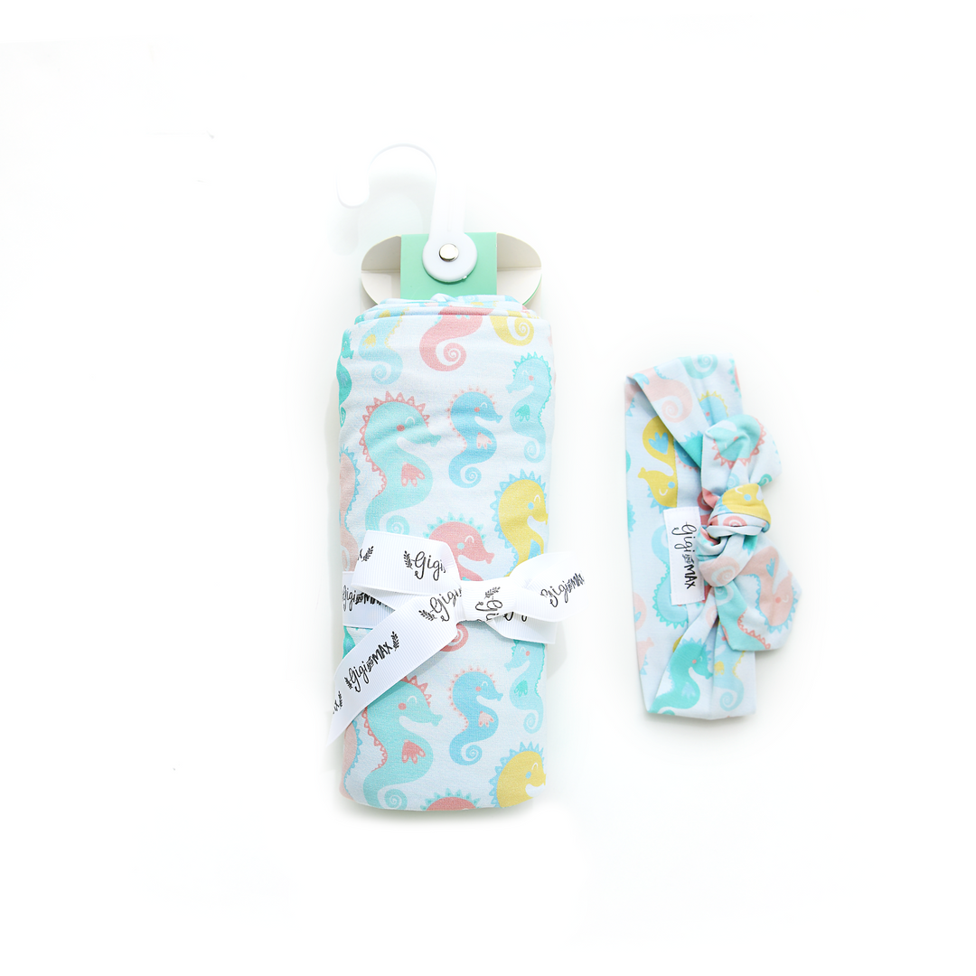 Alexis SWADDLE - Gigi and Max