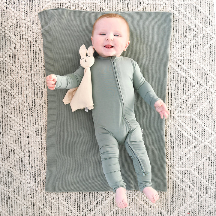 Eucalyptus ZIP - Gigi and Max