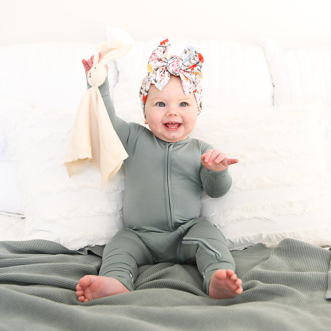 Oatmeal KNIT BUNNY LOVEY - Gigi and Max