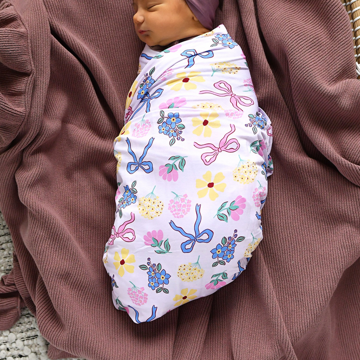 Evie SWADDLE - Gigi and Max