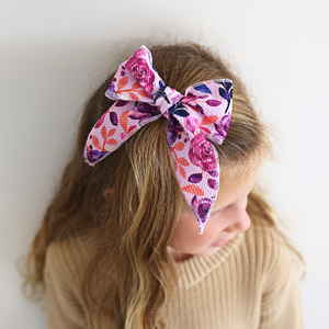 Julia CLIP BOW - Gigi and Max