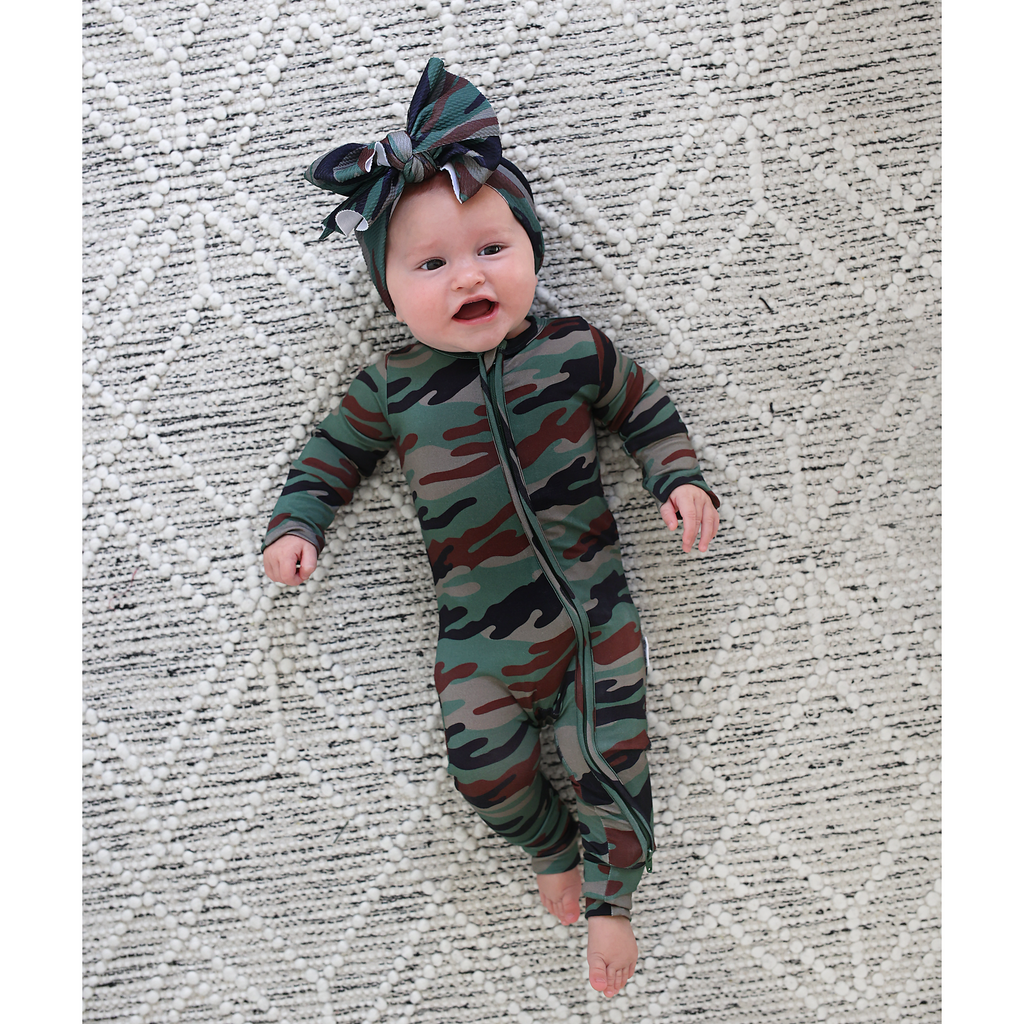Camo onesie baby sales girl
