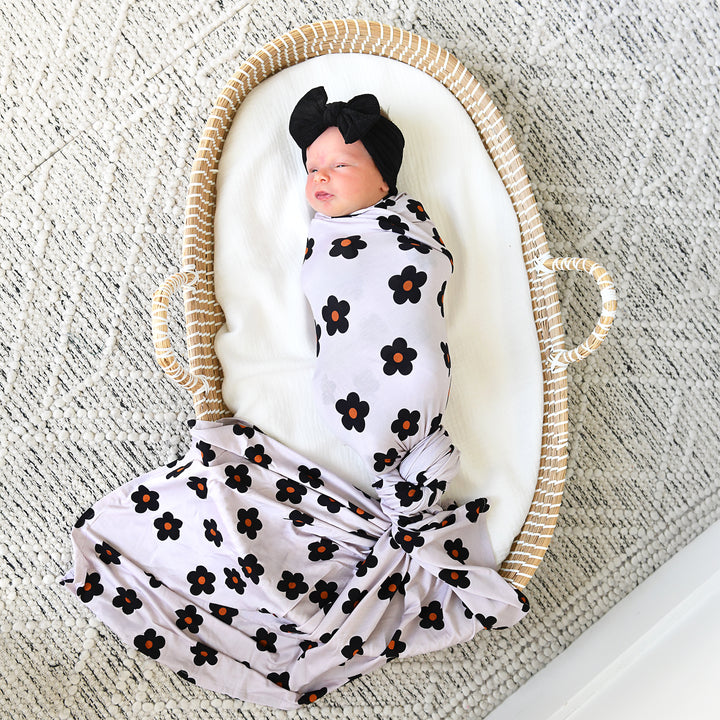 Lizzy SWADDLE - Gigi and Max