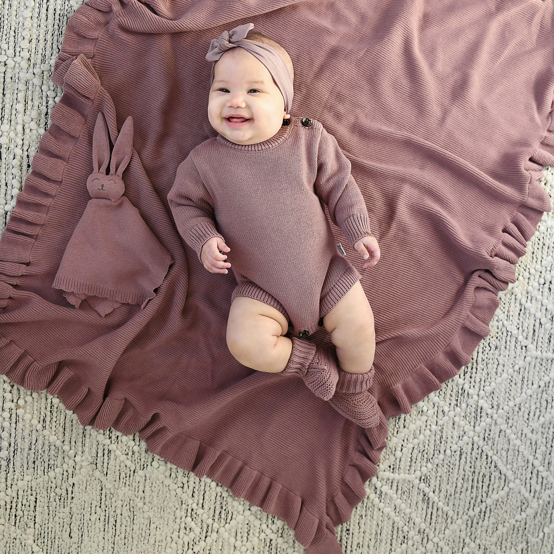Mauve KNIT RUFFLE BLANKET - Gigi and Max