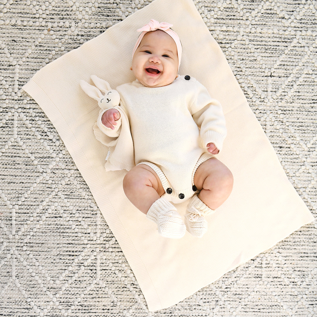 Oatmeal KNIT BOOTIES - Gigi and Max