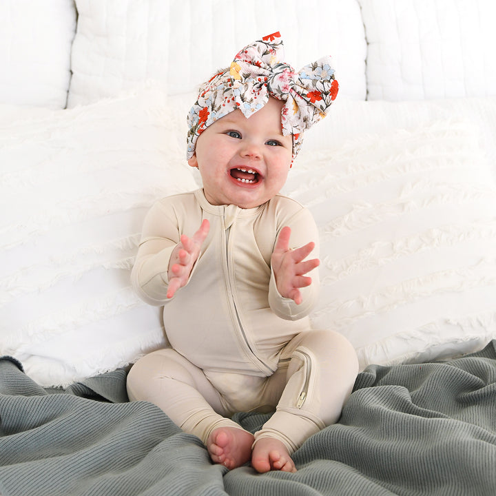 Oatmeal ZIP - Gigi and Max