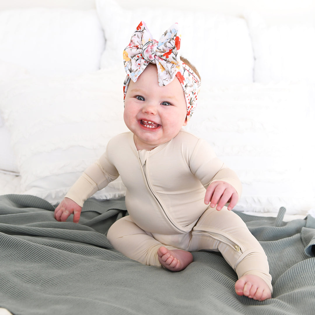 Oatmeal ZIP - Gigi and Max