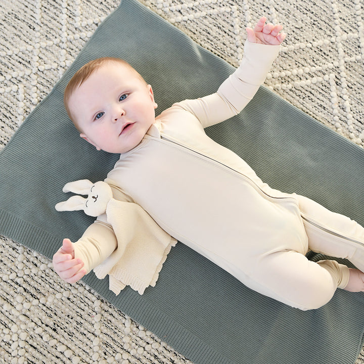 Oatmeal ZIP - Gigi and Max