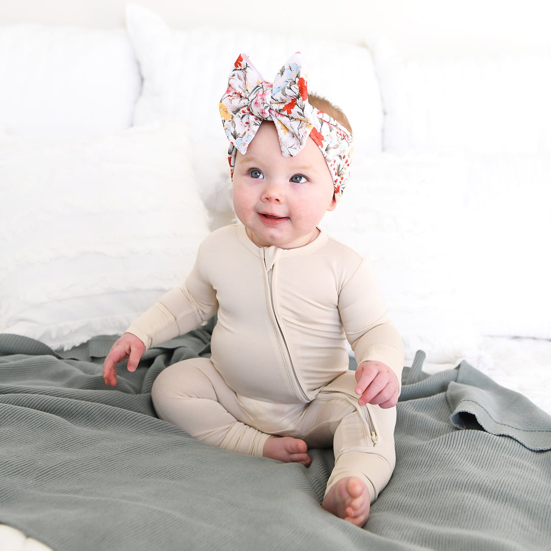 Oatmeal ZIP - Gigi and Max