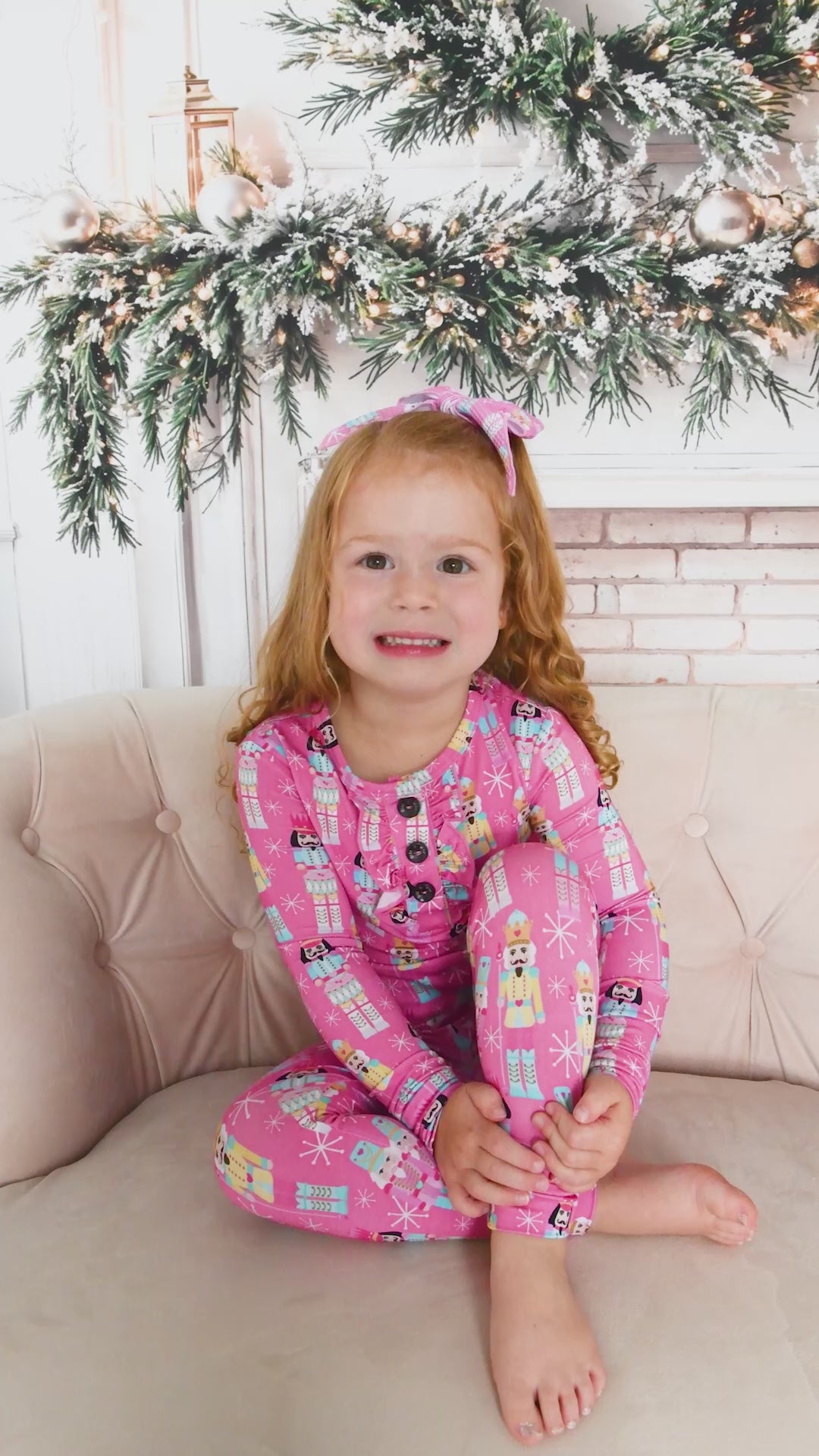 Nadia Nutcrackers CLIP BOW - Gigi and Max