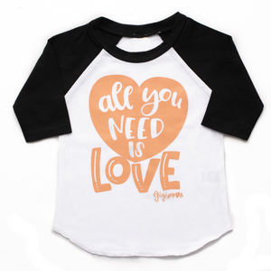 Black sleeved raglan - all you need is love in CORAL - Gigi and Max