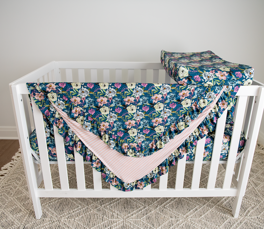 Matching crib sheet sales and changing pad cover