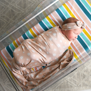 Daisy SWADDLE - Gigi and Max