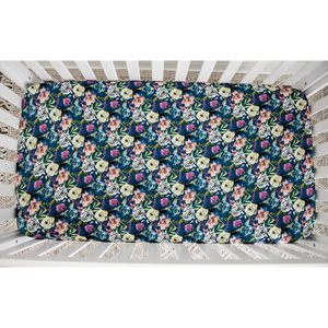 Laken Crib Sheet - Gigi and Max